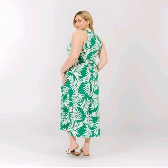 Torrid Green and White Leaf Print maxi Dress - Picture 3 of 5